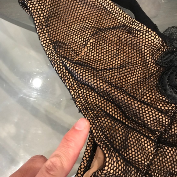 Beach Bunny ORIGINAL Bed of Roses - Picture 4 of 6